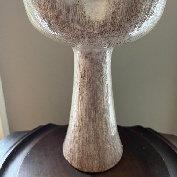 Mid-Century Japanese Ikebana Glazed Stoneware Pedestal Vase With Marking on Base - Picture 2 of 5